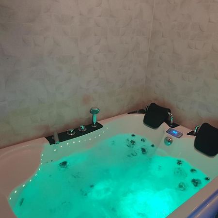 Apartamento Buenavista Con Jacuzzi Y Jardin Privado En Abadía Zewnętrze zdjęcie